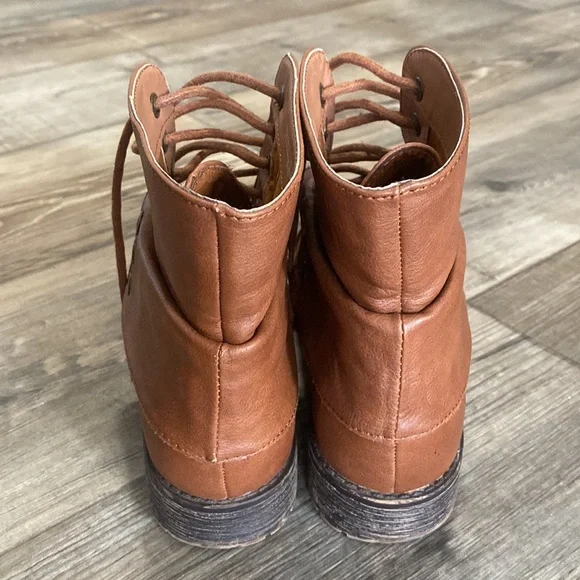 Bamboo Brown Lace Up Combat Boots 6 - Picture 7 of 9